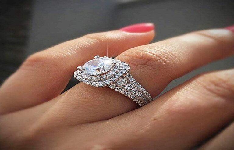 perfect engagement ring!